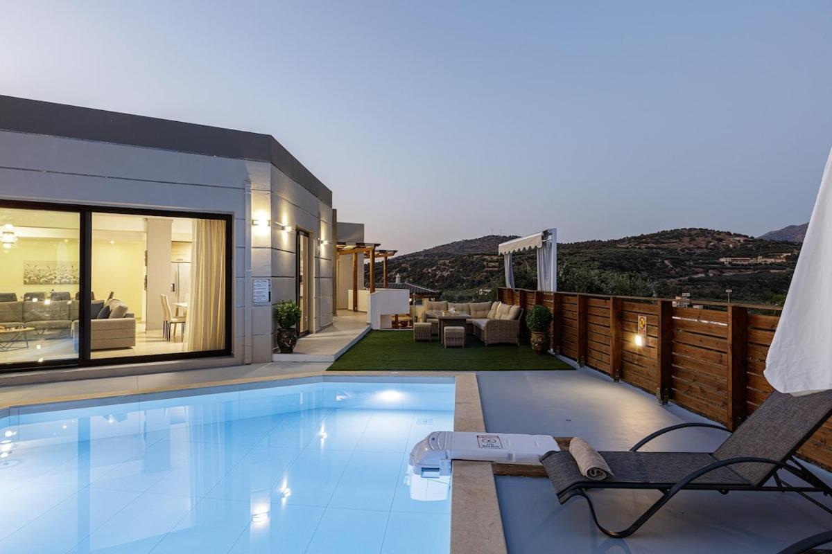 Villa Chnaris - Private Pool And Sauna Perama  Buitenkant foto